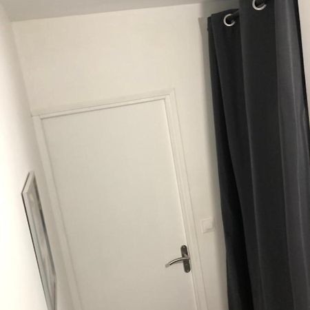 Cosy Appartement Au Plein Centre De Ruffec Exteriér fotografie