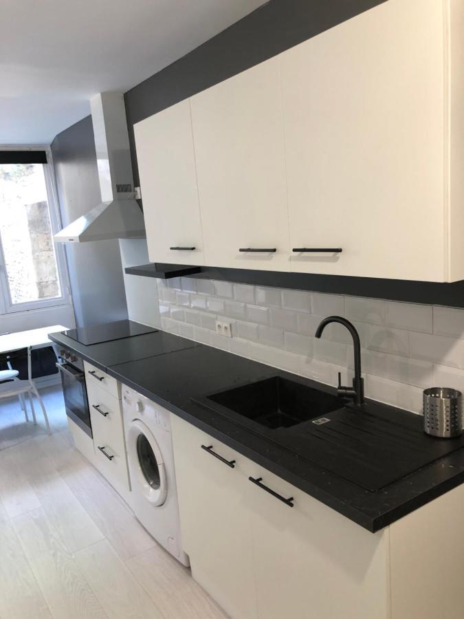 Cosy Appartement Au Plein Centre De Ruffec Exteriér fotografie
